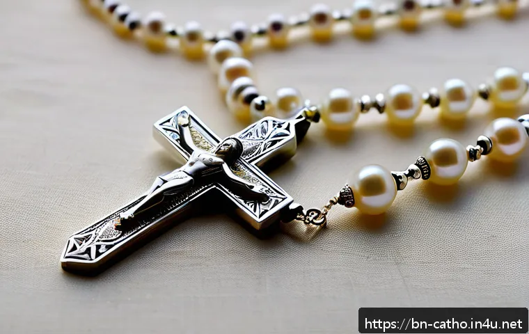 로사리오 묵주의 역사 - A serene, detailed close-up of a traditional Rosario rosary made from polished pearls and silver, la...